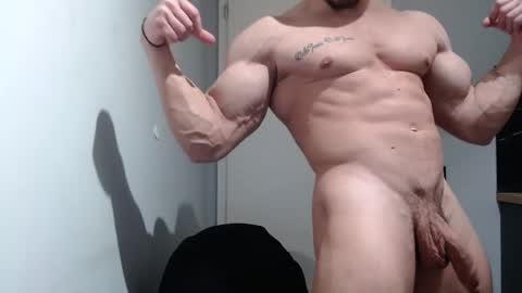  ------- SEX SHOW WITH GUYS AND GIRLS  MUSCLE SHOW online show from February 12, 7:02 pm