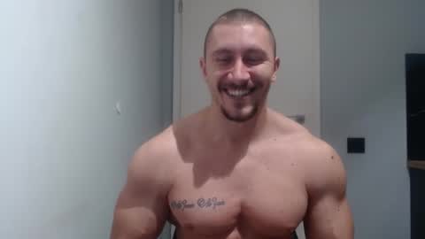  ------- SEX SHOW WITH GUYS AND GIRLS  MUSCLE SHOW online show from February 28, 7:35 pm