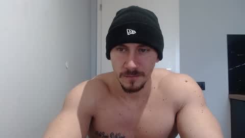  ------- SEX SHOW WITH GUYS AND GIRLS  MUSCLE SHOW online show from February 7, 10:19 am