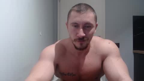  ------- SEX SHOW WITH GUYS AND GIRLS  MUSCLE SHOW online show from March 11, 7:47 pm