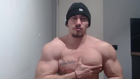  ------- SEX SHOW WITH GUYS AND GIRLS  MUSCLE SHOW online show from March 5, 7:17 pm