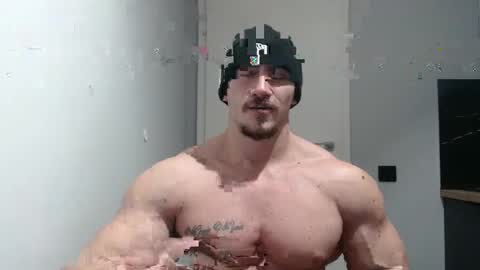  ------- SEX SHOW WITH GUYS AND GIRLS  MUSCLE SHOW online show from January 6, 6:52 pm
