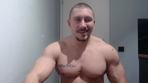  ------- SEX SHOW WITH GUYS AND GIRLS  MUSCLE SHOW online show from February 26, 6:37 pm