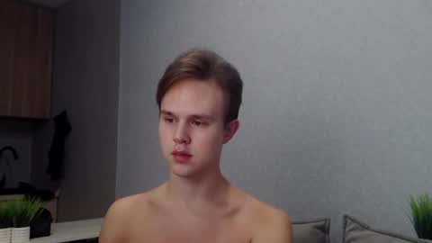 Angel online show from November 1, 8:13 am