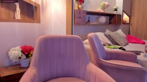 angelrose2323 online show from January 17, 8:02 am