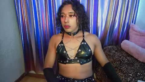   online show from June 6, 7:03 am