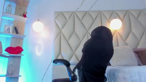 ANGIE online show from May 26, 2:56 pm