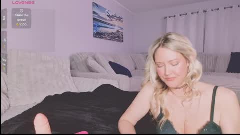 AngelsXDesire online show from May 16, 1:46 am