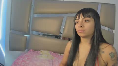 Snapshot of angely_js chatting on February 24, 9:31 pm angely_js online show from February 24, 9:31 pm