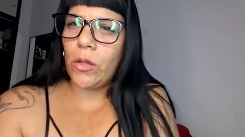 Angie0724 online show from February 14, 1:36 pm