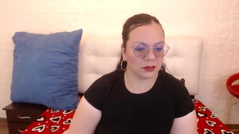 Angie online show from October 2, 8:51 pm