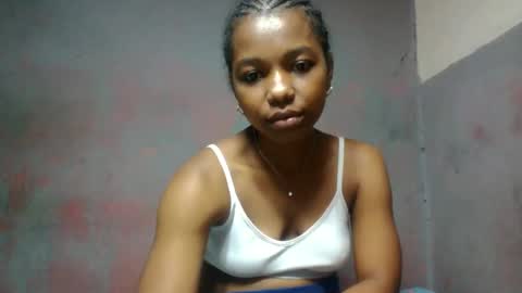 Anicettee online show from May 31, 7:15 pm