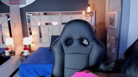 Ani  online show from October 13, 11:56 am