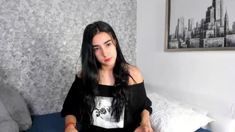 anika_h online show from April 4, 12:01 pm