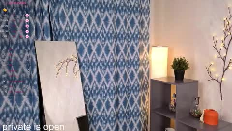 Alice online show from October 18, 4:00 pm