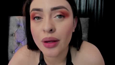 Lauren Anika online show from March 8, 5:01 pm