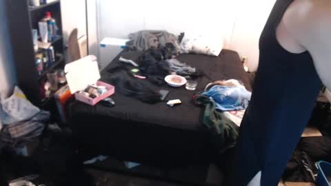 Snapshot of anilyseardor chatting on March 2, 9:10 am Ani online show from March 2, 9:10 am