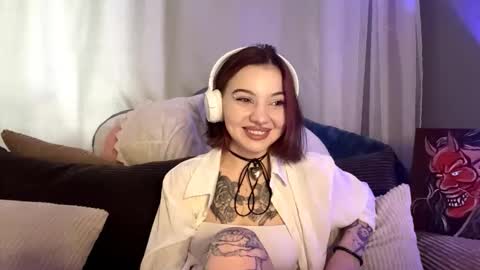 Luna Valentine online show from September 25, 10:11 am