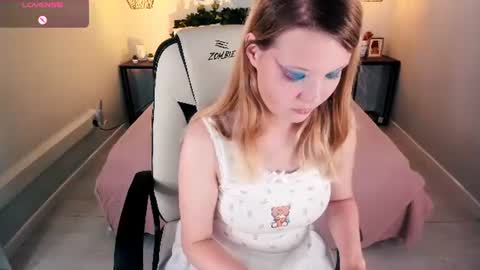 Anita online show from June 29, 10:15 am