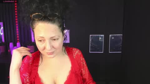 Anita online show from February 16, 8:00 pm