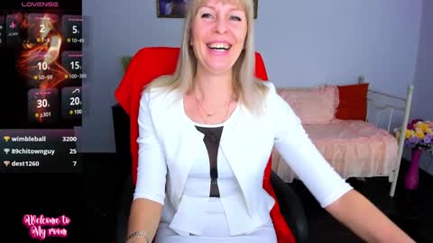 Snapshot of anita_tayson chatting on March 7, 10:24 am Anita online show from March 7, 10:24 am