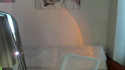 ann_annise online show from April 9, 1:31 am