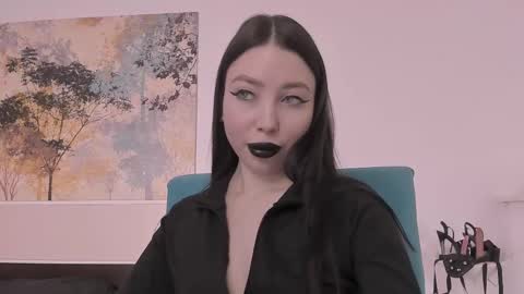 Snapshot of ann_martins chatting on February 19, 5:16 pm Anny online show from February 19, 5:16 pm