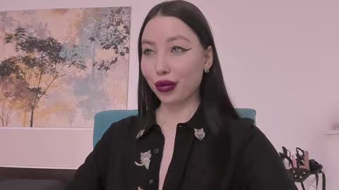 Snapshot of ann_martins chatting on February 13, 6:05 pm Anny online show from February 13, 6:05 pm