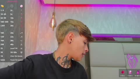 Anna online show from January 2, 12:46 pm