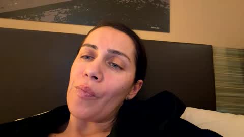 Anna online show from January 8, 8:36 pm