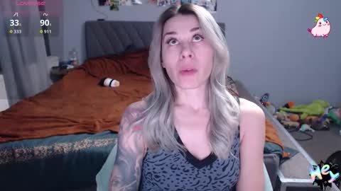 Anadirectgirl online show from October 31, 6:08 pm