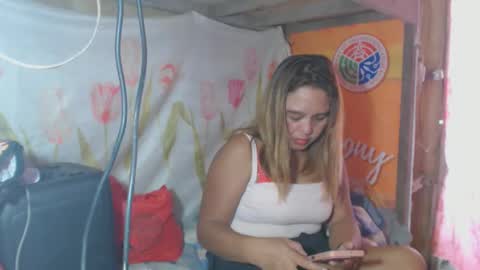 anna_leah online show from November 12, 4:59 am