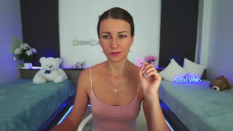 Anna Shine online show from January 11, 8:00 am