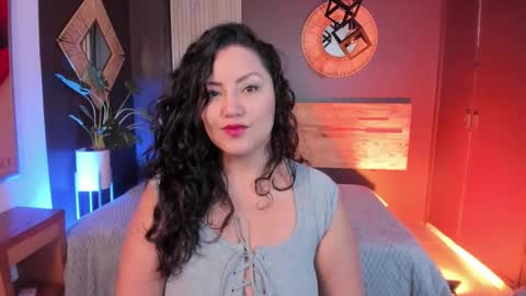 Anna online show from December 2, 3:05 am