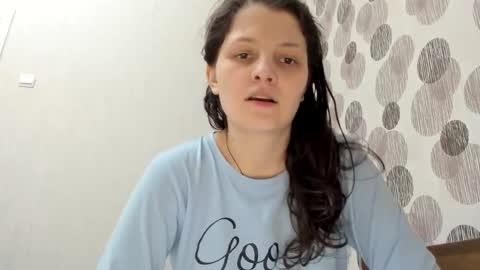 annaahcharm online show from January 8, 12:37 pm