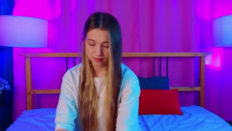 Anna online show from April 15, 7:23 am