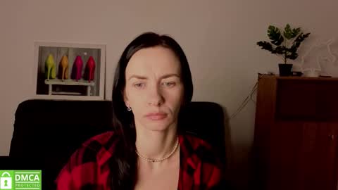 Anna online show from December 4, 7:08 am