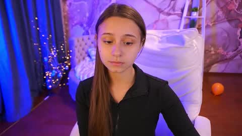 Anna online show from November 2, 9:59 pm