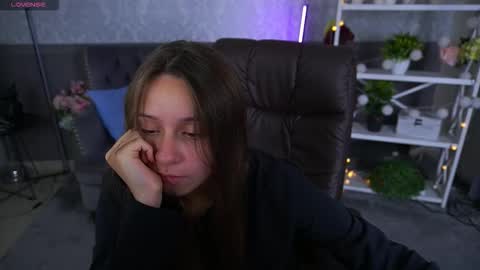 Anna online show from October 8, 7:53 pm