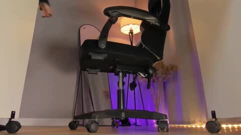 Anna online show from January 31, 7:11 pm