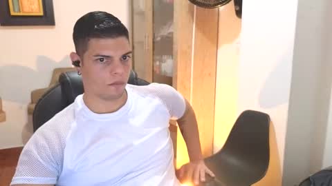 Anndy Hardy online show from October 25, 11:05 pm