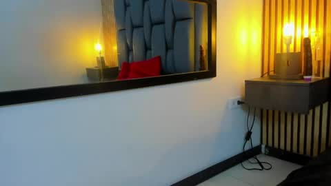anne_adeline online show from May 14, 11:30 am