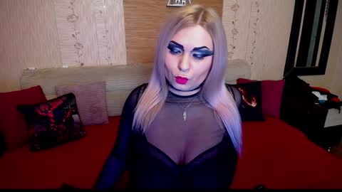 AnnessixReign online show from December 7, 8:22 pm