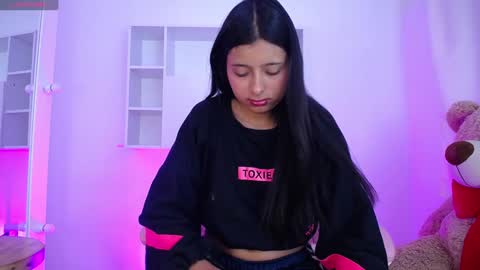 Anni online show from January 31, 10:31 am