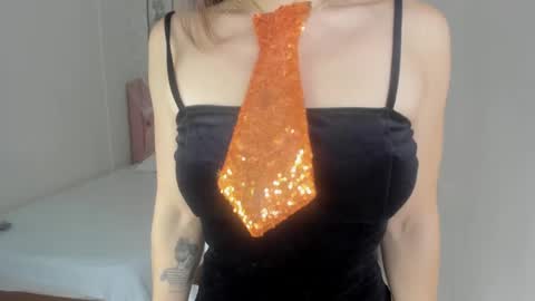 Ana  online show from October 6, 4:08 am