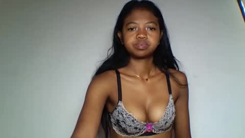 annica86 online show from April 22, 4:52 am