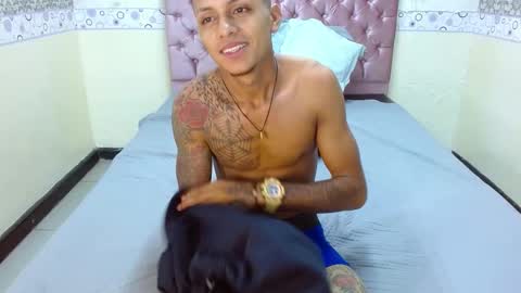 Annie  Dave online show from December 7, 4:15 am