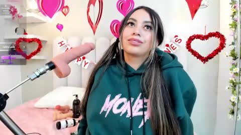 Snapshot of annie_karlsson__ chatting on February 12, 3:29 am online show from February 12, 3:29 am