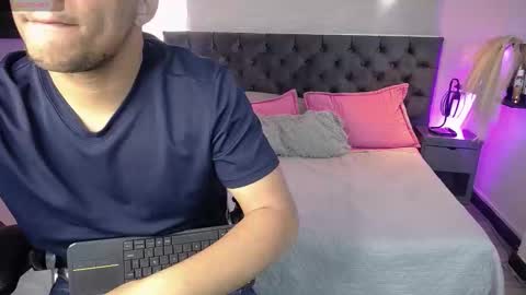 Annie lii online show from September 24, 2:13 pm