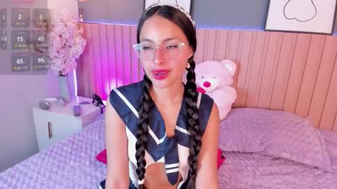   online show from October 3, 12:02 pm